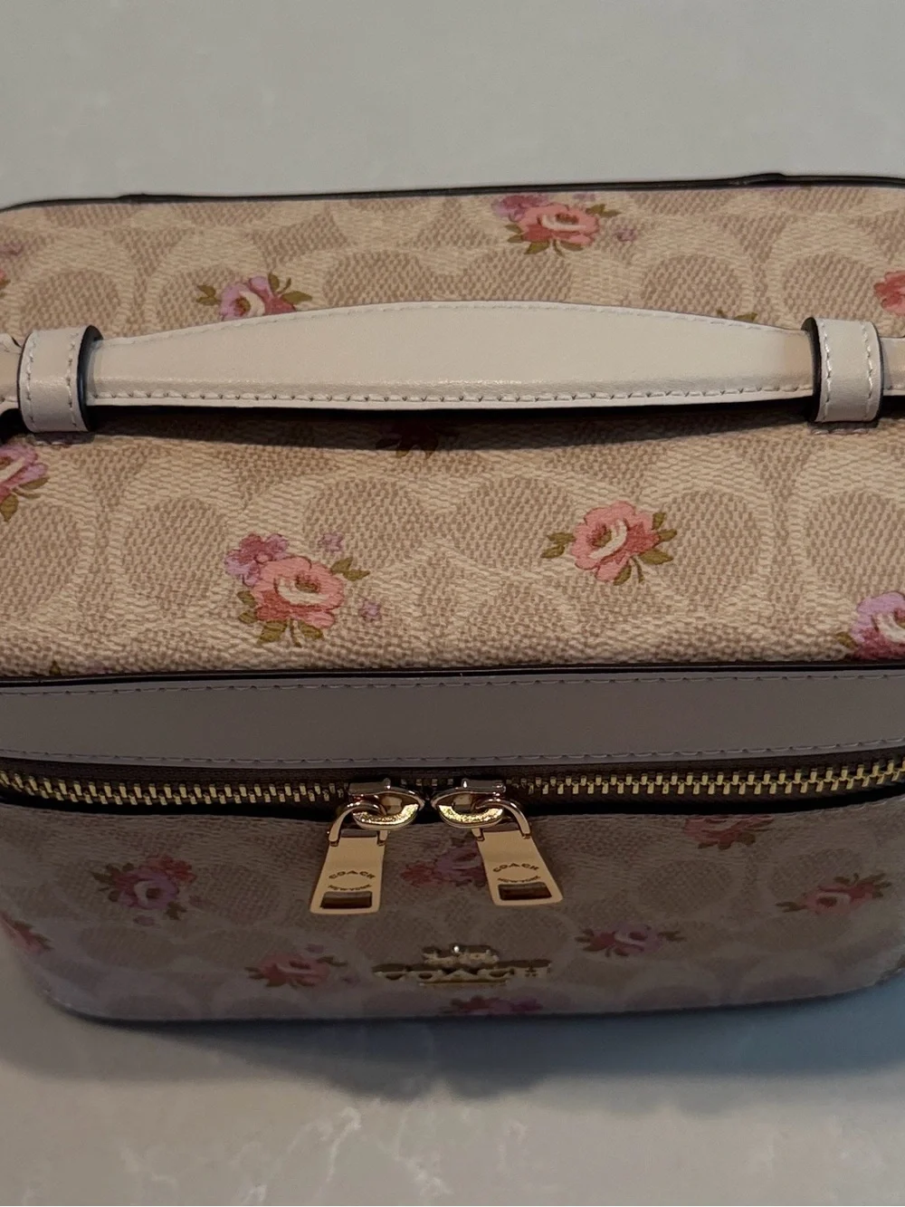 Coach Outlet Cosmetic Case In Floral Signature Canvas NWT